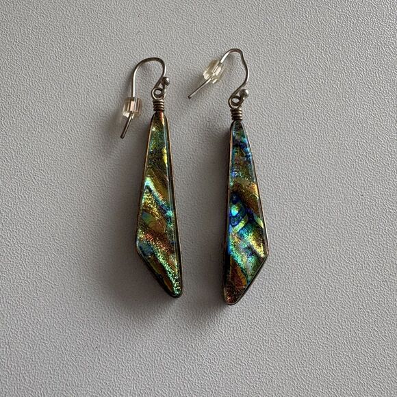 Prsym Earrings - Picture 6 of 7